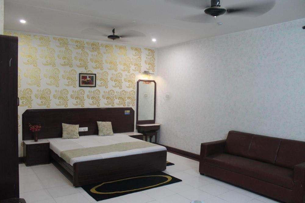 Room image 5