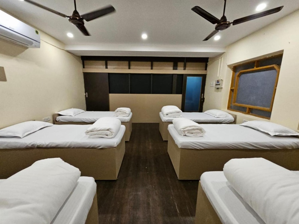 Room image 2