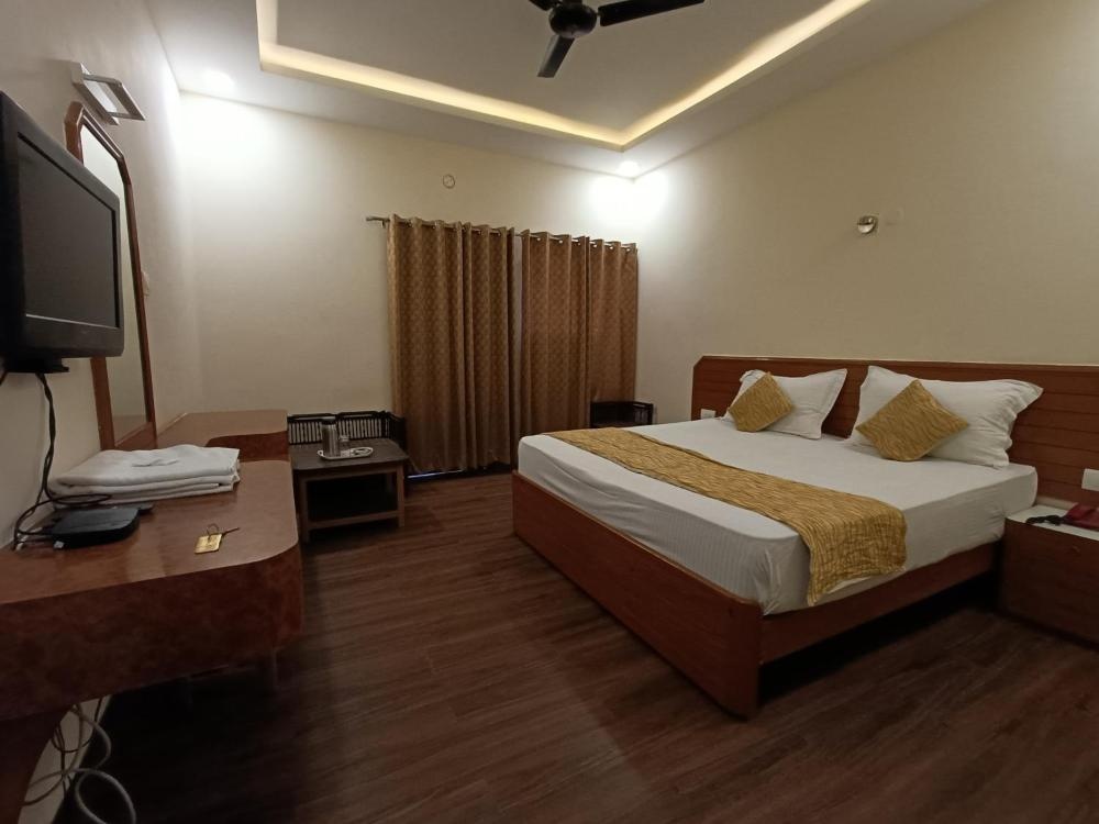 Hotel Padmini International- Sigra