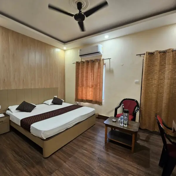 Hotel Padmini International- Sigra 7